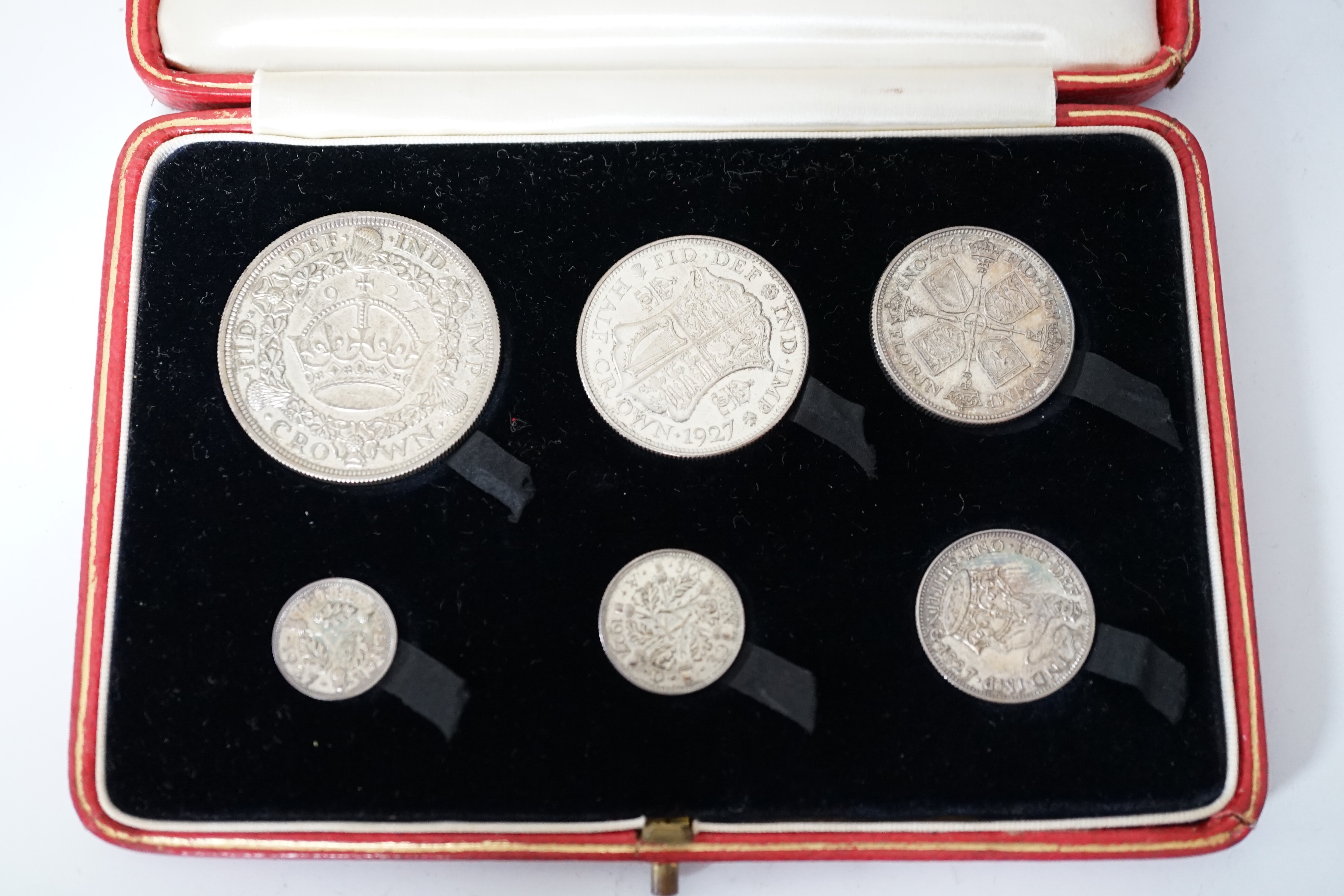 British silver coins, George V ‘New Type’ six coin set, 1927, wreath crown to threepence, UNC, toned, in case of issue